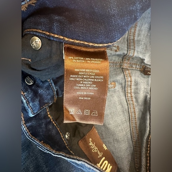 KUT from the Kloth Katy Boyfriend Jeans Dark Blue Mid Rise women’s Sz 2 - Picture 10 of 11